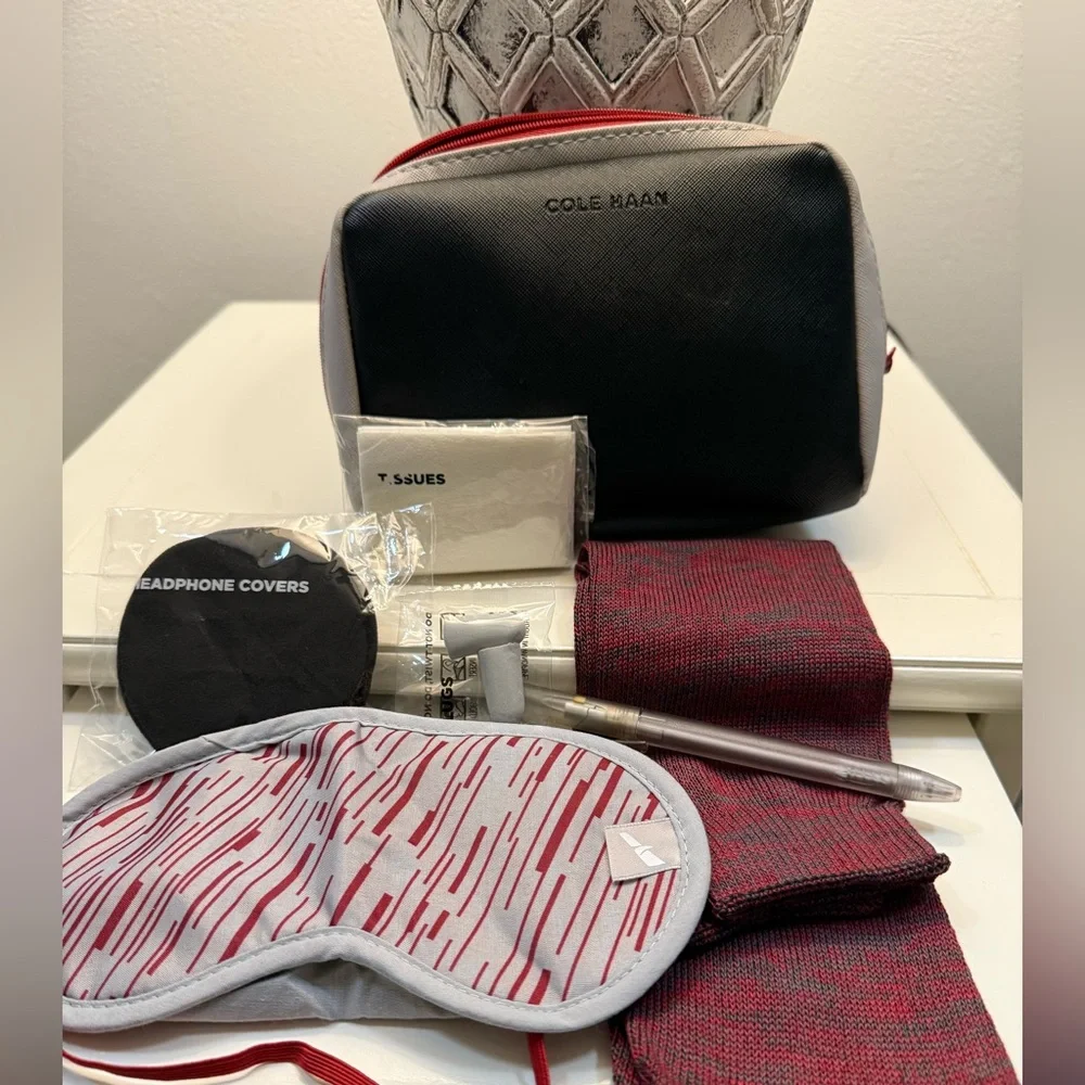 Cole Haan travel set - Picture 1 of 9
